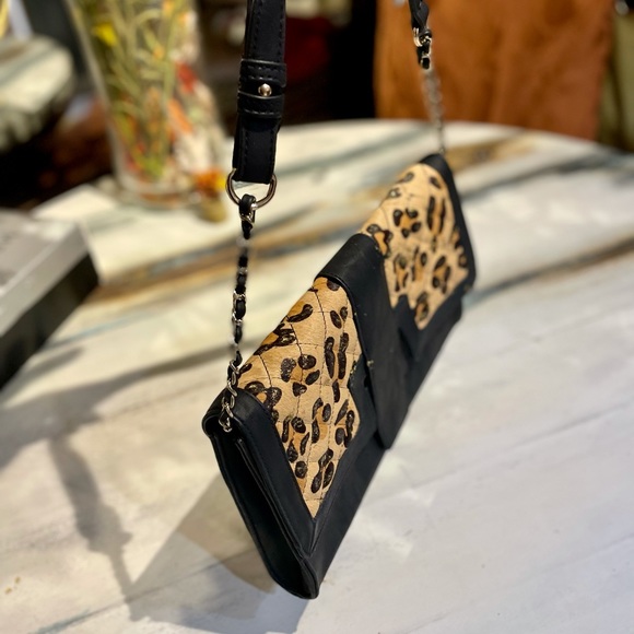Big Buddha Clutch Purse Black Leather & Leopard Print Splash Bronze Link Strap - Picture 10 of 10